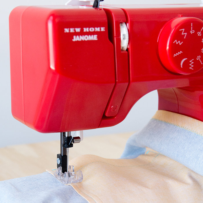 Janome Portable EasytoUse 5Pound Mechanical Sewing Machine & Reviews